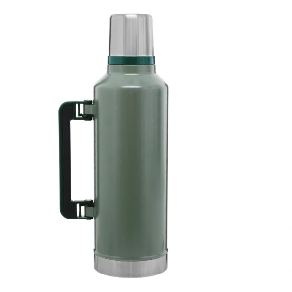 تصویر استنلی مدل Classic Legendary Bottle ظرفیت 2.3 لیتر 1